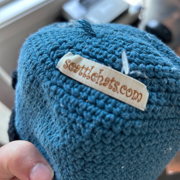 Handmade Knitted Owl Hat - Picture 6 of 8